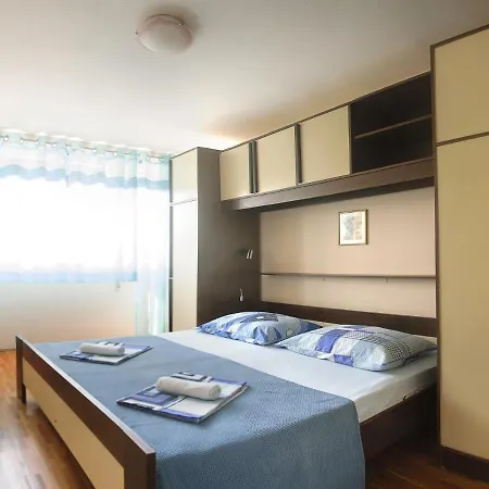 With Wifi - 13650 Apartment Split